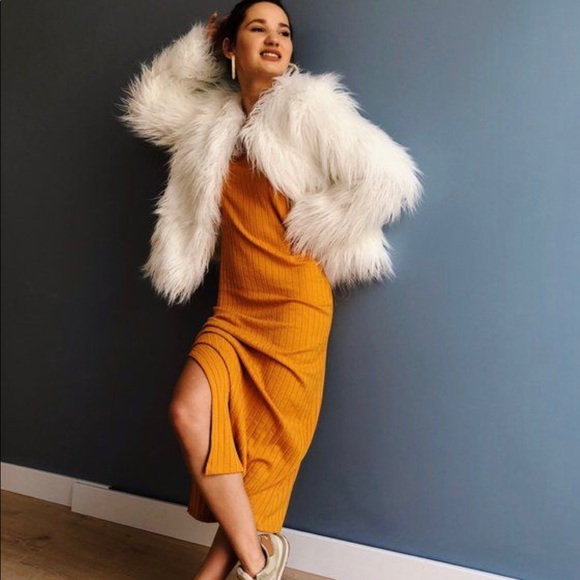 Mags & Pye Trendy White Coat - Picture 6 of 8